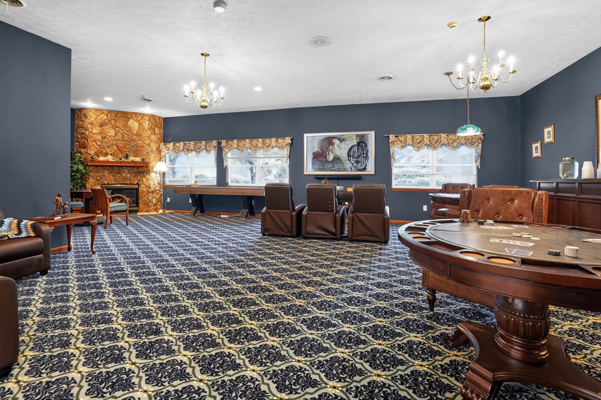 Dining and bistro area at Golden Heights